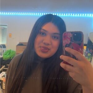 Meet your Posher, Nanis